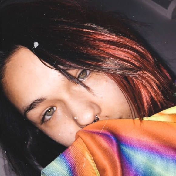 Meet your Posher, Jaya-lynn - Picture 2 of 2